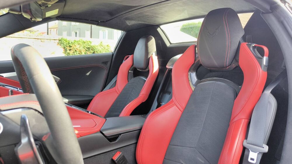 Corvette Stingray C8 6.2 V8 LT2 483 3lt - Automatique 2022 occasion 71200 Le Creusot