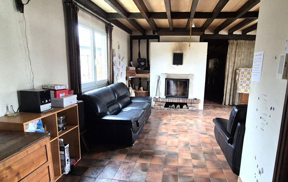Belle Maison de Village et de Caractère style Champenois de 155 m² à Rénover et Façonner à votre Goût avec sa Cour sécurisée, Te