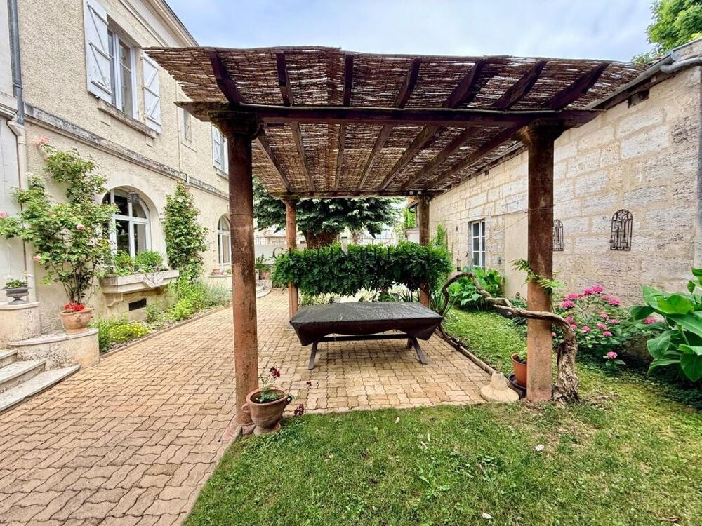 Vente Villa Élégante maison de caractère avec jardin et garage en cœur d Aubagne