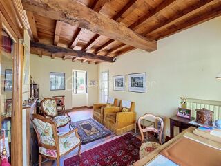  Maison à vendre 10 pièces 181 m²