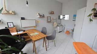   DREUX 28 - LOCAUX, PMR, 2 PARKING PRIVES Dreux