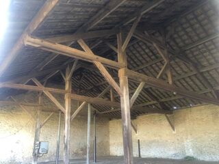  Remise / Grange à vendre 1 pièce 250 m²
