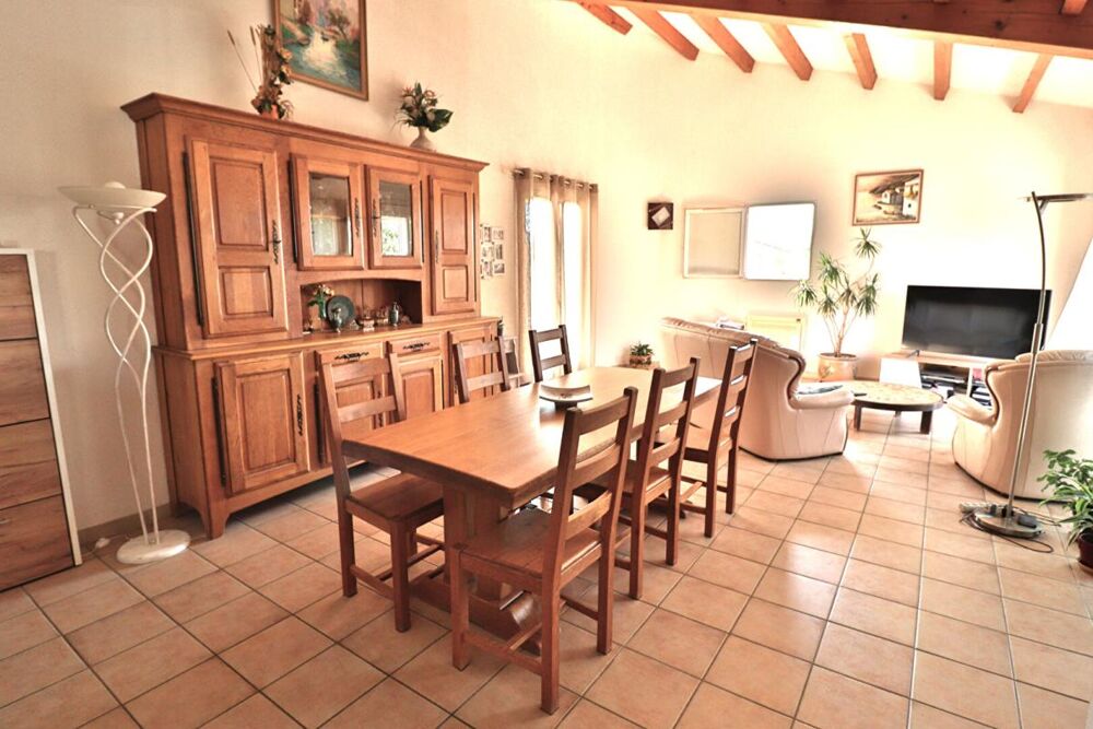 Villa Pia 4 faces 5 pièce(s) 115 m2 avec piscine sur un terrain de 670m²