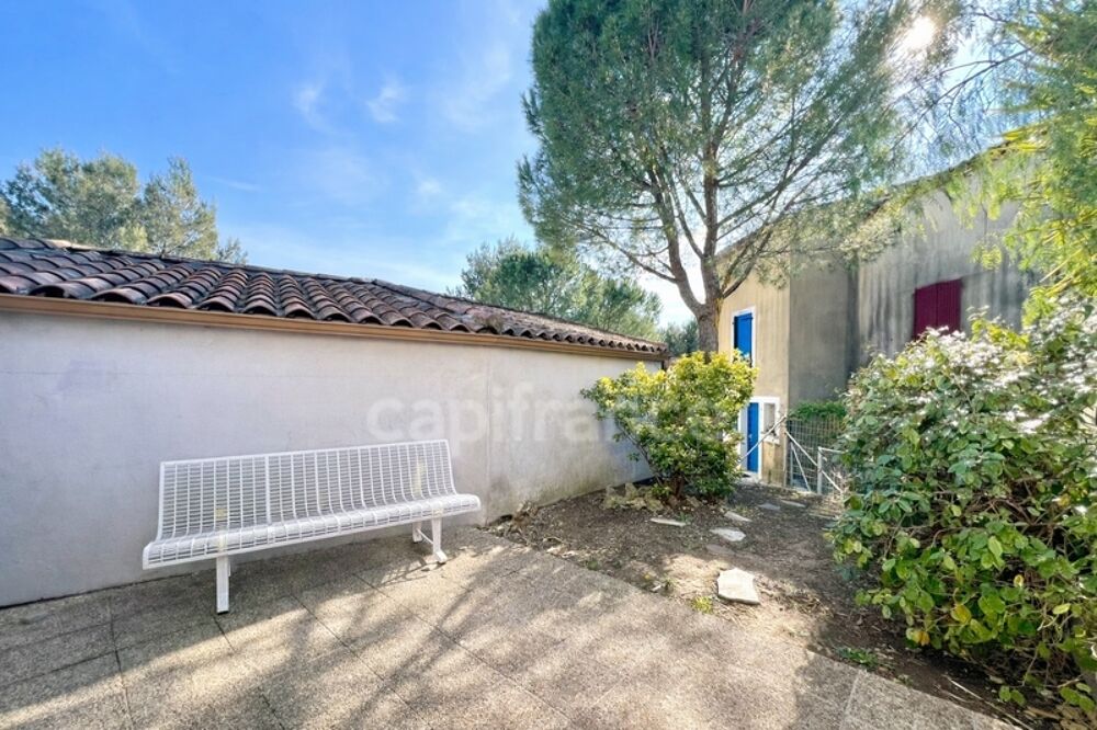 Maison 2 chambres avec terrasse, petit jardin et garage