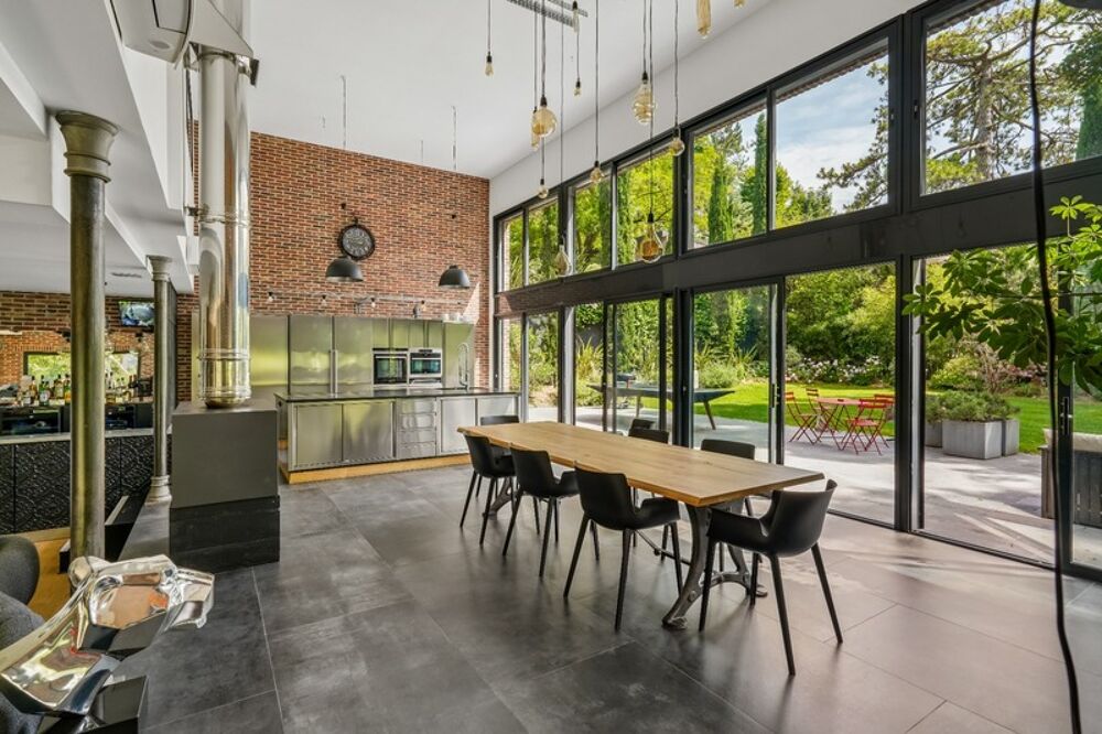 Vente Maison REUIL MALMAISON (92) - Maison contemporaine de 235m² 1500m² terrain Rueil malmaison
