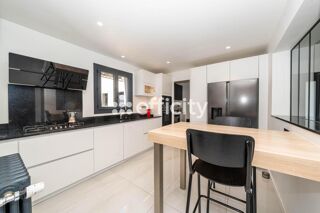  Maison � vendre 5 pi�ces 180 m�