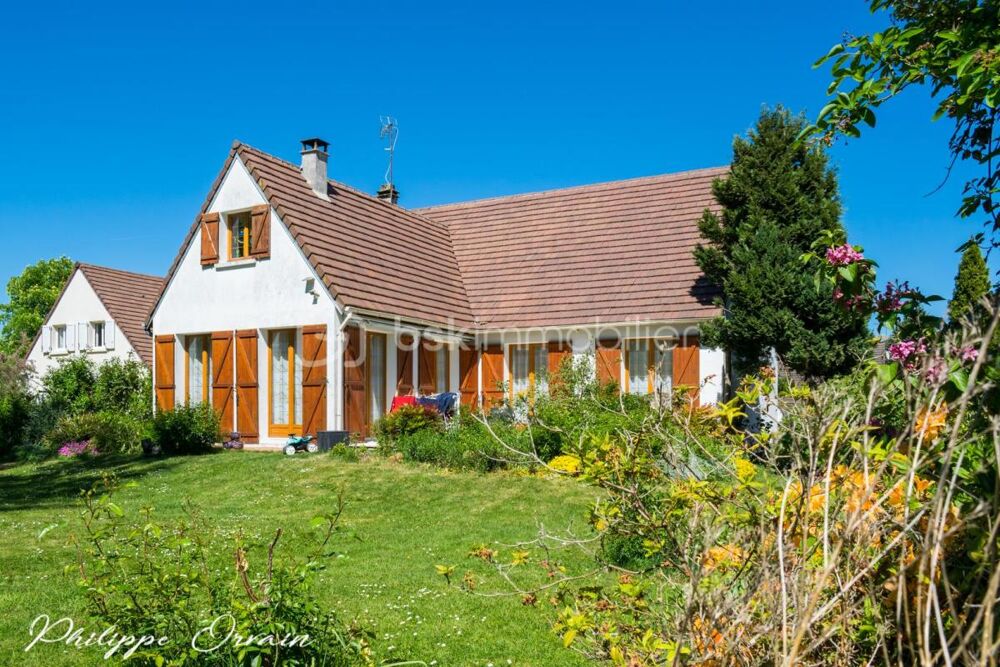 ? Maison familiale de charme avec jardin arboré  sous-sol total