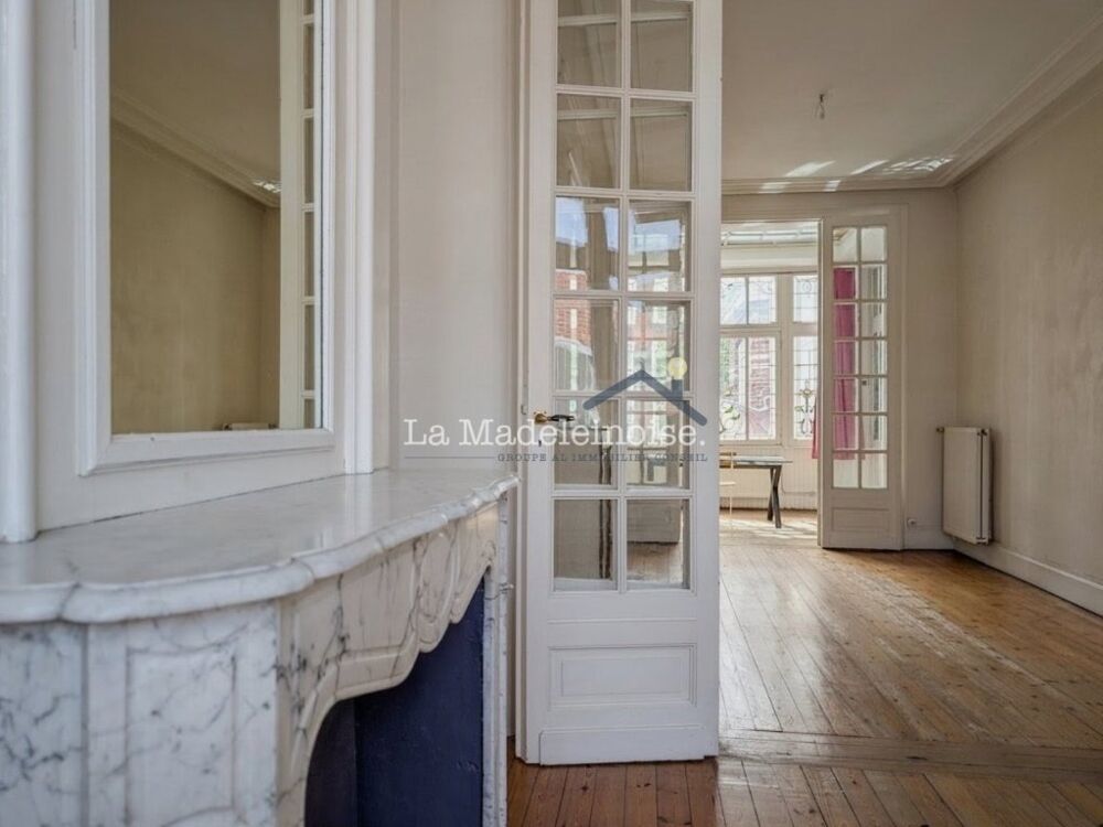 Vente Appartement Appartement T3 de 66 m² au charme d'époque, à 3 minutes du tramway Botanique La madeleine