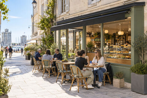 Fonds de commerce &agrave; vendre LA ROCHELLE (17) RESTAURANT / BAR LICENCE IV _IDEAL COFFEE SHOP / RESTAURATION RAPIDE / BOULANGERIE 129600 17000 La rochelle