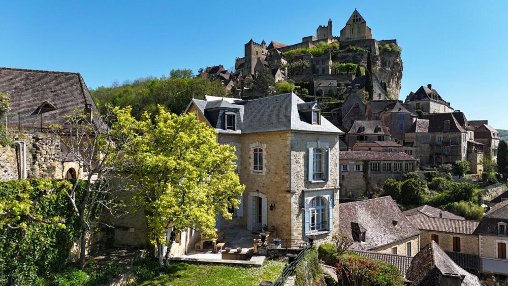 Demeure de caractère avec vue exceptionnelle sur la Dordogne