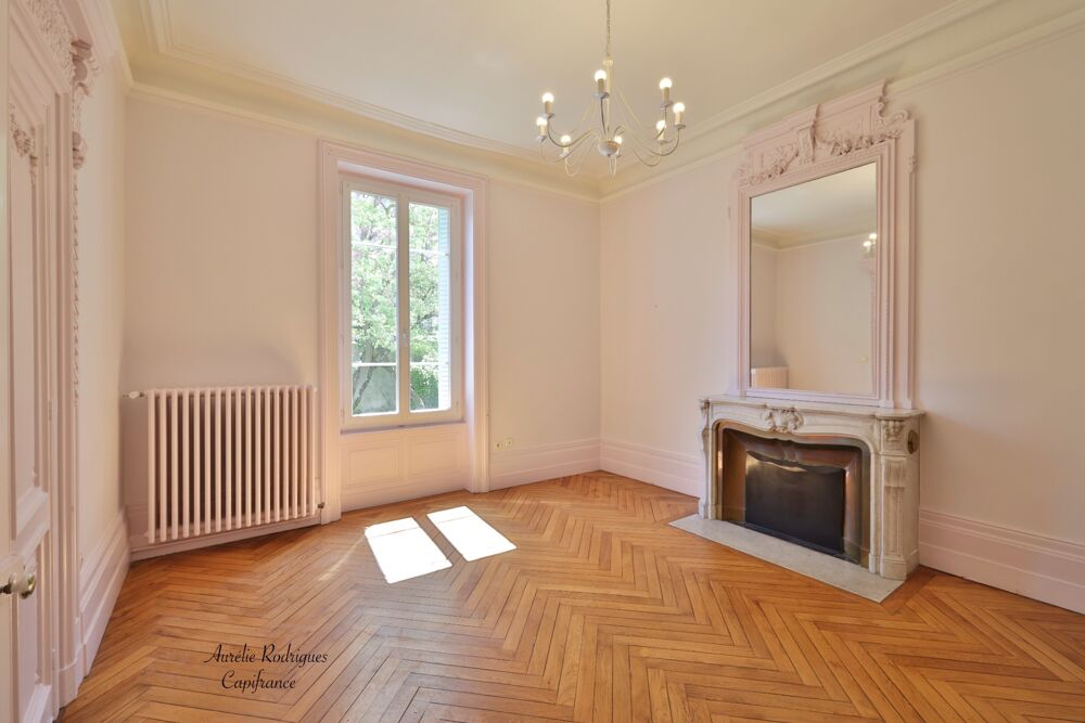 à vendre  Propriété/château Bourg-en-Bresse (01000)