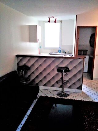  Appartement à louer 2 pièces 38 m²