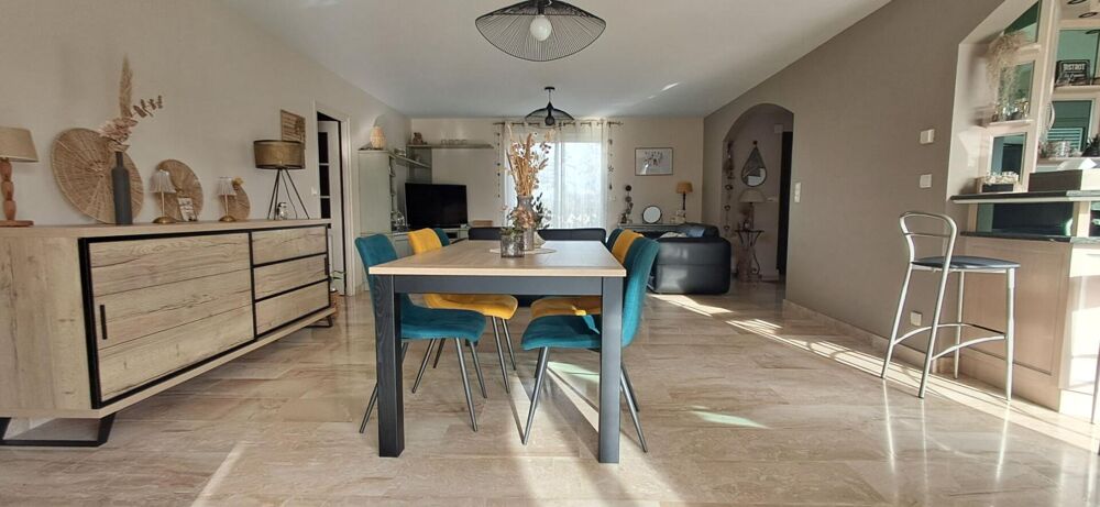 Maison Le Buret 8 pièce(s) 189.55 m2 à 20 km de LAVAL-CHATEAU-GONTIER OU SABLE