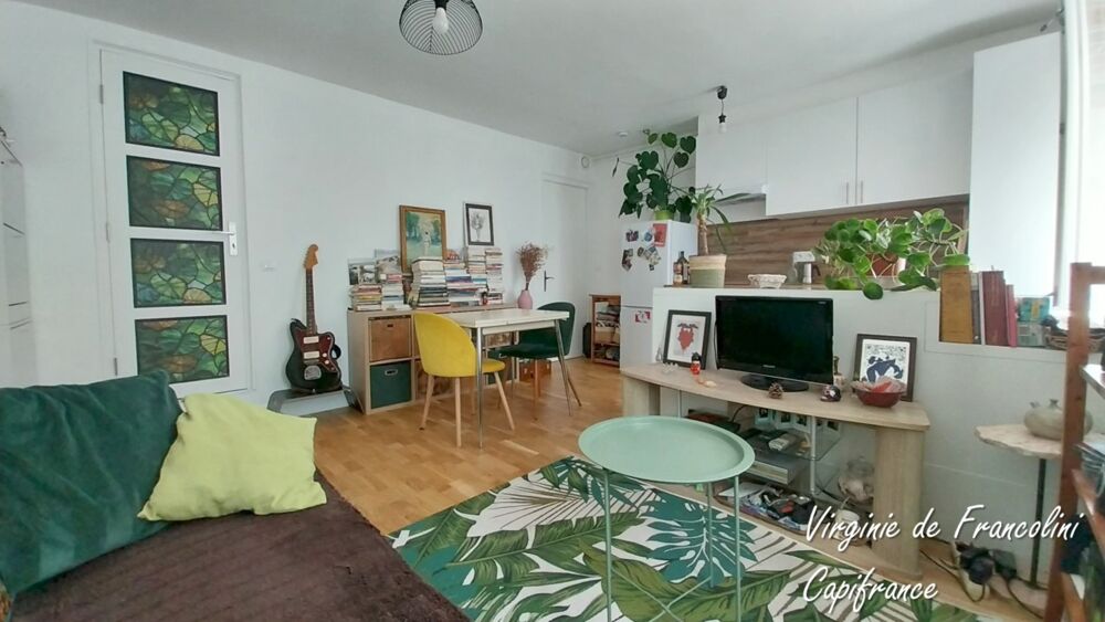 Saint-Maurice-A vendre appartement 2 pièces-Rénové-32 m2-Cave-Proche Bois de Vincennes-Bords de Marne-Ligne 8