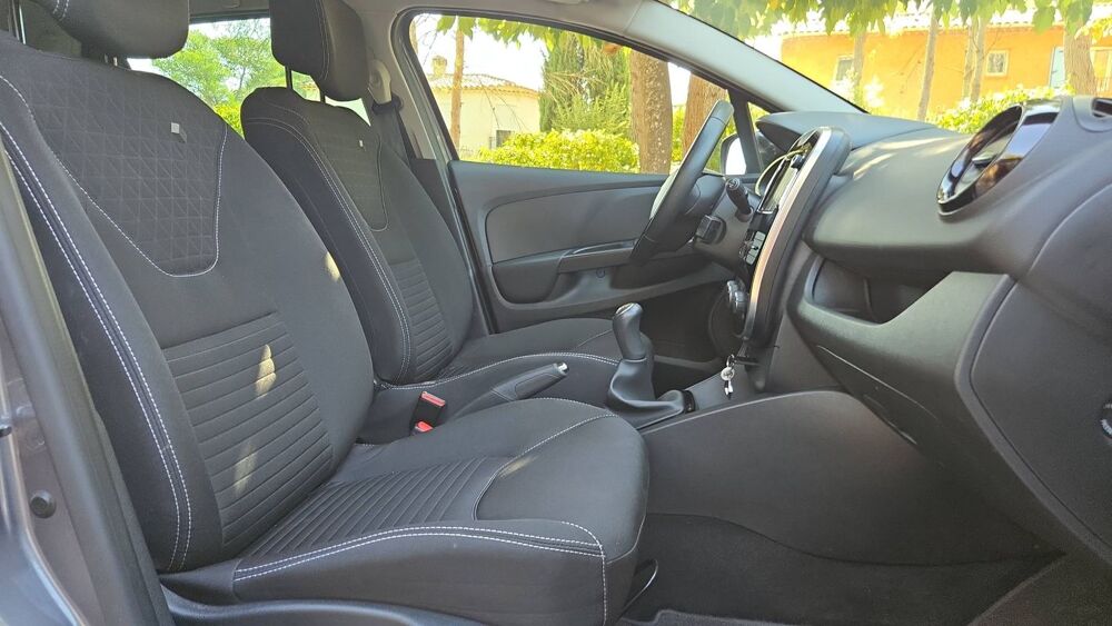 Clio 0.9 TCe 90 eco2 Intens - Premi&egrave;re main 2015 occasion 83340 Le Luc