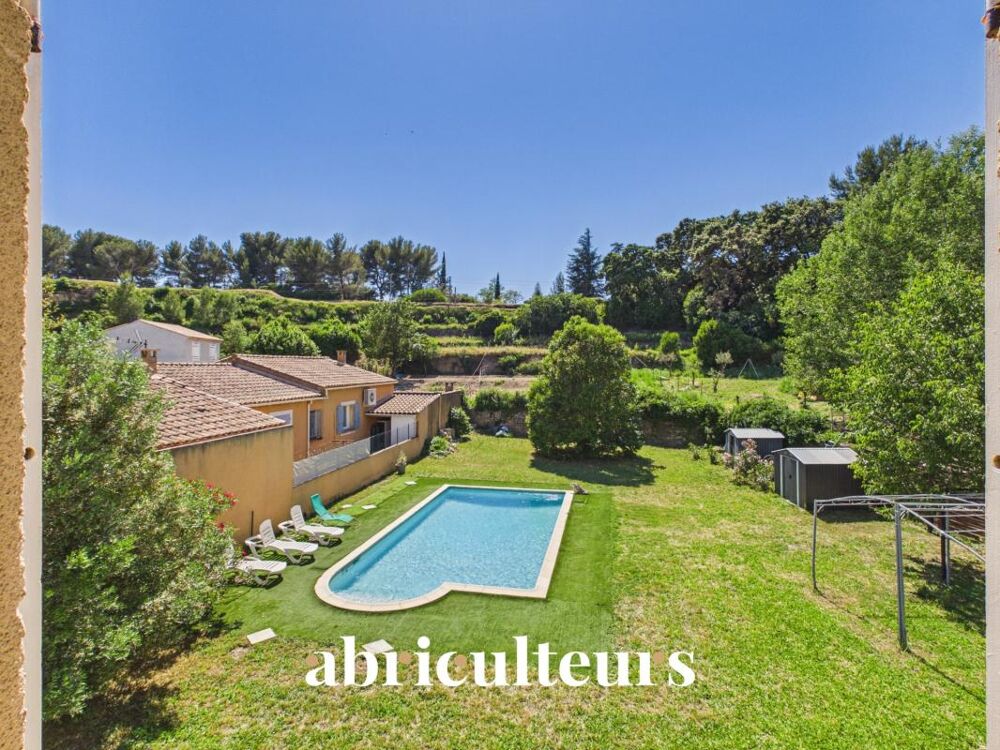 Vente Maison Maison familiale 5 chambres avec piscine sur terrain de 1 600 m² à Saint-Chamas (13250) Saint chamas