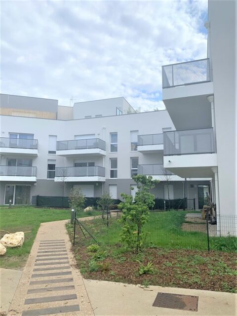   T3 avec terrasse, jardin et garage à NOISY LE SEC Appartement - 3 pièce(s) - 62 m²