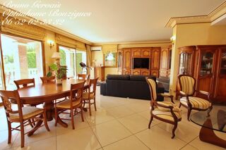  Villa  vendre 6 pices 250 m