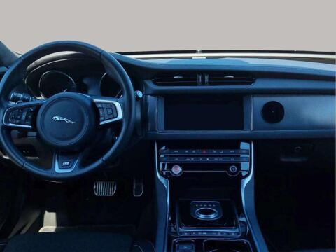 XF R-Sport • 2.0 D AWD 180 ch BVA 2018 occasion 33600 Pessac