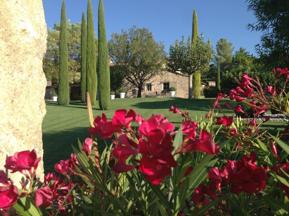 Domaine d'exception au coeur du Luberon
