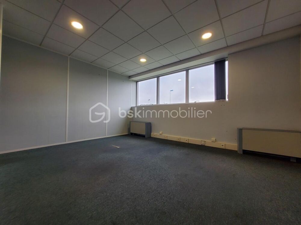  BUREAUX ESTILLAC 93 m² - 5 BUREAUX Estillac