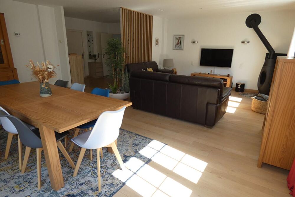 Belle maison 5 chambres - parfait état - proche commerces et écoles à pied
