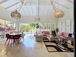  Villa à vendre 5 pièces 179 m²