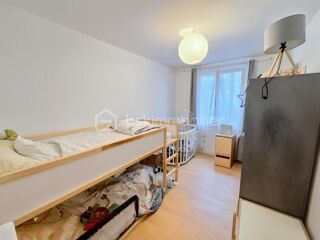 Vente Appartement Appartement 3 pièces de 63 m²  – Dernier étage Buc