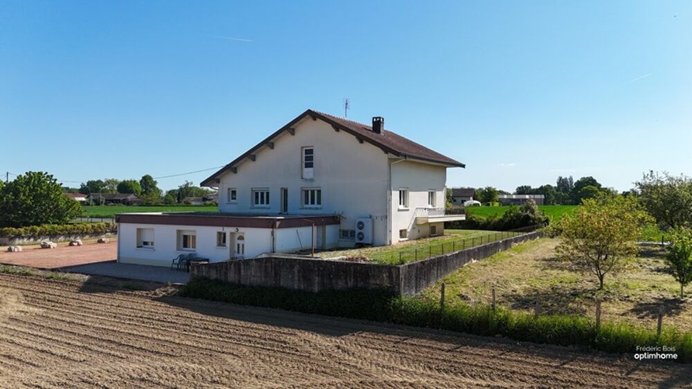 Maison avec local séparé pour bureaux ou appartement proche Montrevel en Bresse