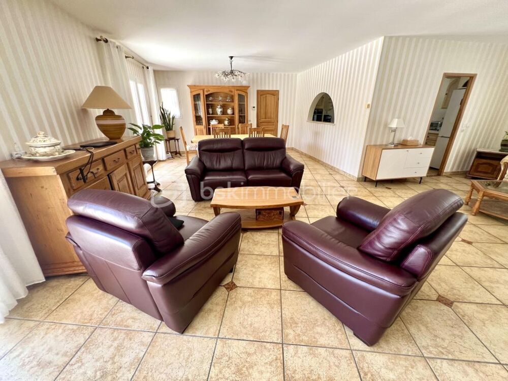 Vente Maison La Motte (83920) - Villa de plain pied - 4 Chambres - Piscine La motte