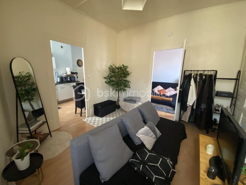 Vente Appartement INVESTISSEUR: T2 LOUE AU COEUR DU BOURG DANS PETITE COPROPRIETE Caluire et cuire