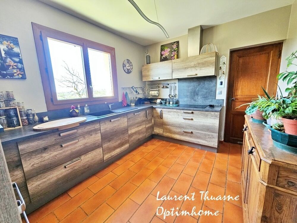 Maison contemporaine 5 pièces 3 ch 130 m²