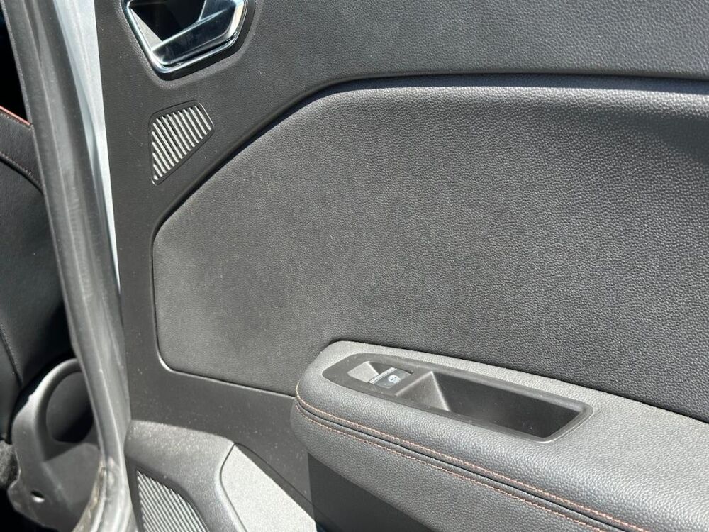 Clio V 1.3 TCE 130 FAP INITIALE PARIS EDC 2019 occasion 78240 Chambourcy
