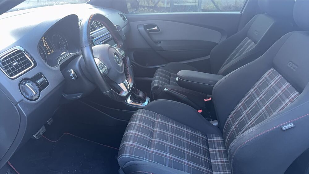 Polo V 1.4 TSI 180 DSG7 GTI - Automatique Toit ouvrant 2011 occasion 45240 Ligny Le Ribault