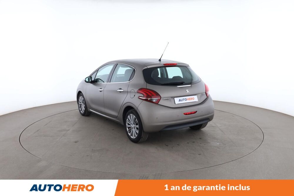 208 1.2 PureTech Allure 5P 110 ch 2016 occasion 92130 Issy-les-Moulineaux