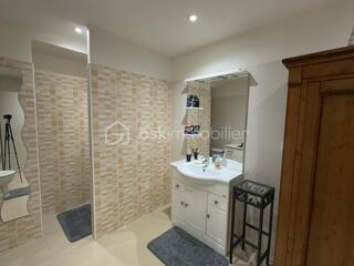  Proprit/chteau  vendre 7 pices 210 m