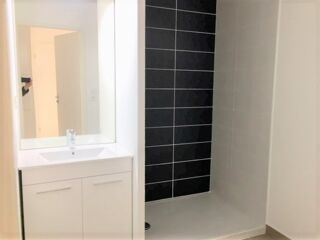  Appartement à louer 3 pièces 62 m²