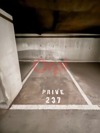  Parking / Garage � vendre 12 m�