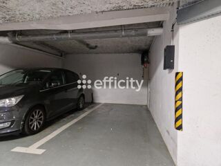  Parking / Garage  vendre 11 m