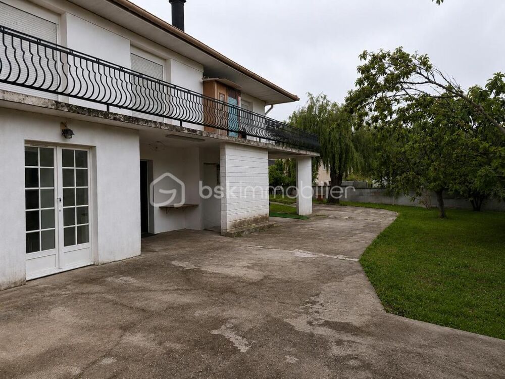 Vente Propriété/Château Maison familiale avec potentiel locatif et foncier sur 934 m² Clichy sous bois