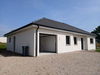  Maison  vendre 8 pices 122 m