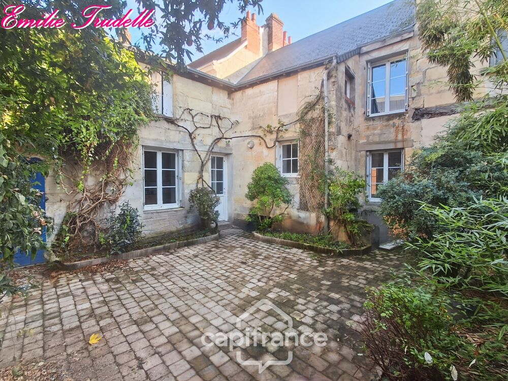 Vente Maison Maison à vendre 6 pièces LA CHARTRE SUR LE LOIR (72) Maison de caractère – cœur de ville – 181 m² – cour, grange et caves La chartre sur le loir