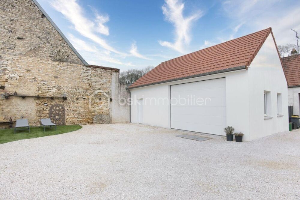 ? À vendre  Maison contemporaine dexception de plain-pied à Brétigny 173 m2