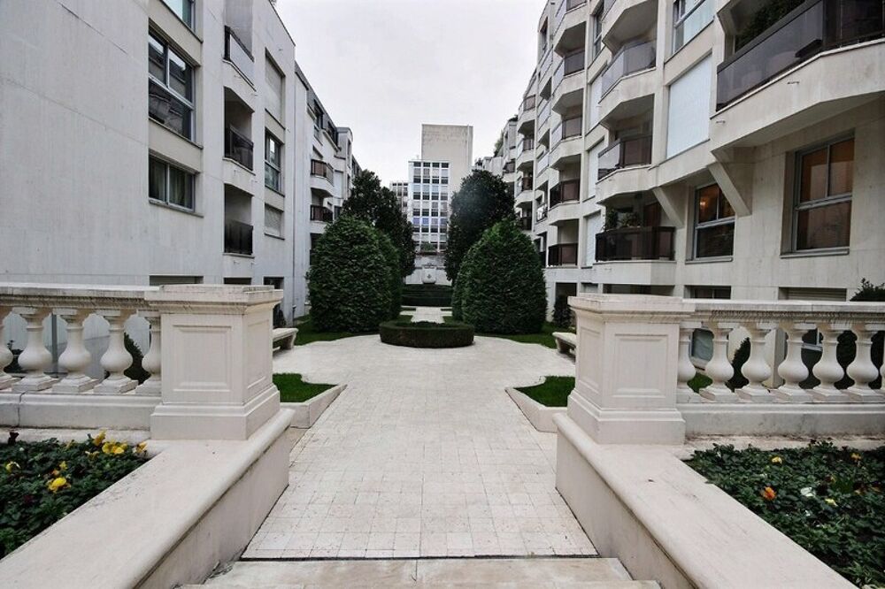 Vente Appartement - SAINT DOMINIQUE - 2 pièces en rez-de-jardin 45m² Paris 7