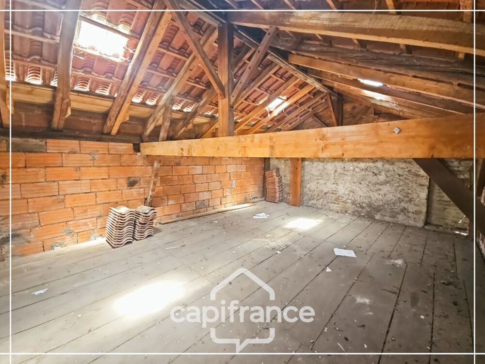 Vente Parking/Garage Garage de 70m² plus 28m² de mezzanine, tout à l'égout, eau et electricité, rare, centre ville Agen Agen
