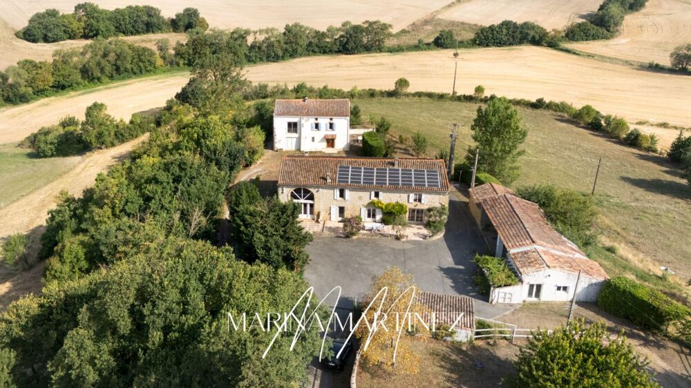 Propriété de caractère de 362 m² habitables - plusieurs dépendances et près de 7 hectares - Proche Castelnaudary