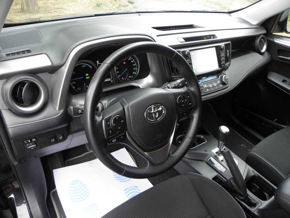 RAV 4 IV 2.5 Hybrid 197ch AWD-i Dynamic • 1&egrave;re main Entretie 2017 occasion 57640 Malroy