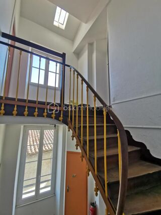  Immeuble � vendre 12 pi�ces 440 m�