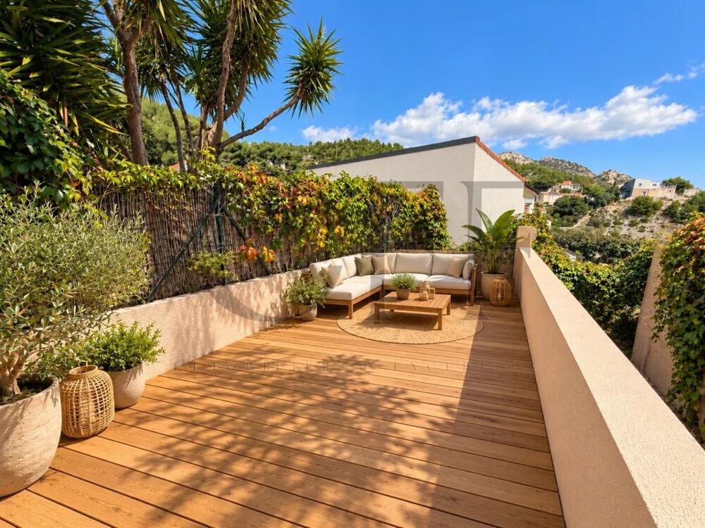 Vente Maison RARE À LA VENTE – MAISON DE CHARME AU CŒUR DE LA CALANQUE DE NIOLON 13740 LE ROVE Le rove
