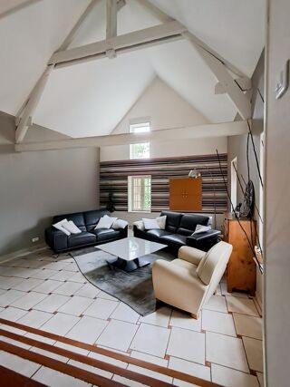  Proprit/chteau  vendre 7 pices 180 m